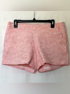 Southern Tide Coral and White textured shorts with scalloped pockets